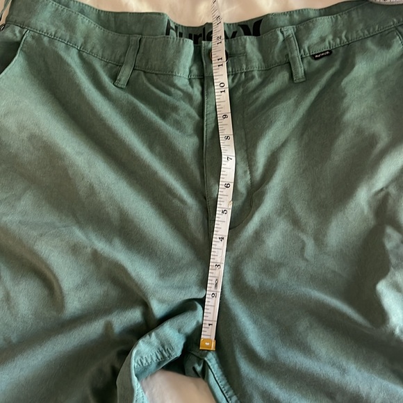 Hurley  x Nike Dri-Fit Men's Chino Hybrid Sage Green 9” Shorts, Men’s 34 - Picture 10 of 11